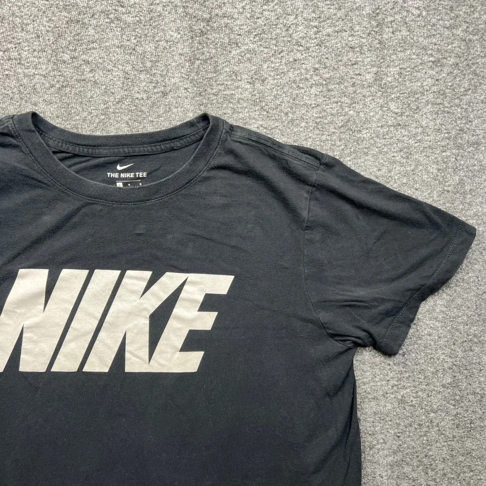 Nike Graphic T-Shirt Mens Large Black Short‎ Sleeve Big Logo Cotton Tee